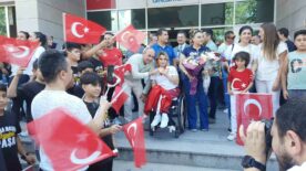 Bronz madalya kazanan milli sporcu Nazmiye Muratlı, Hatay’da coşkuyla karşılandı