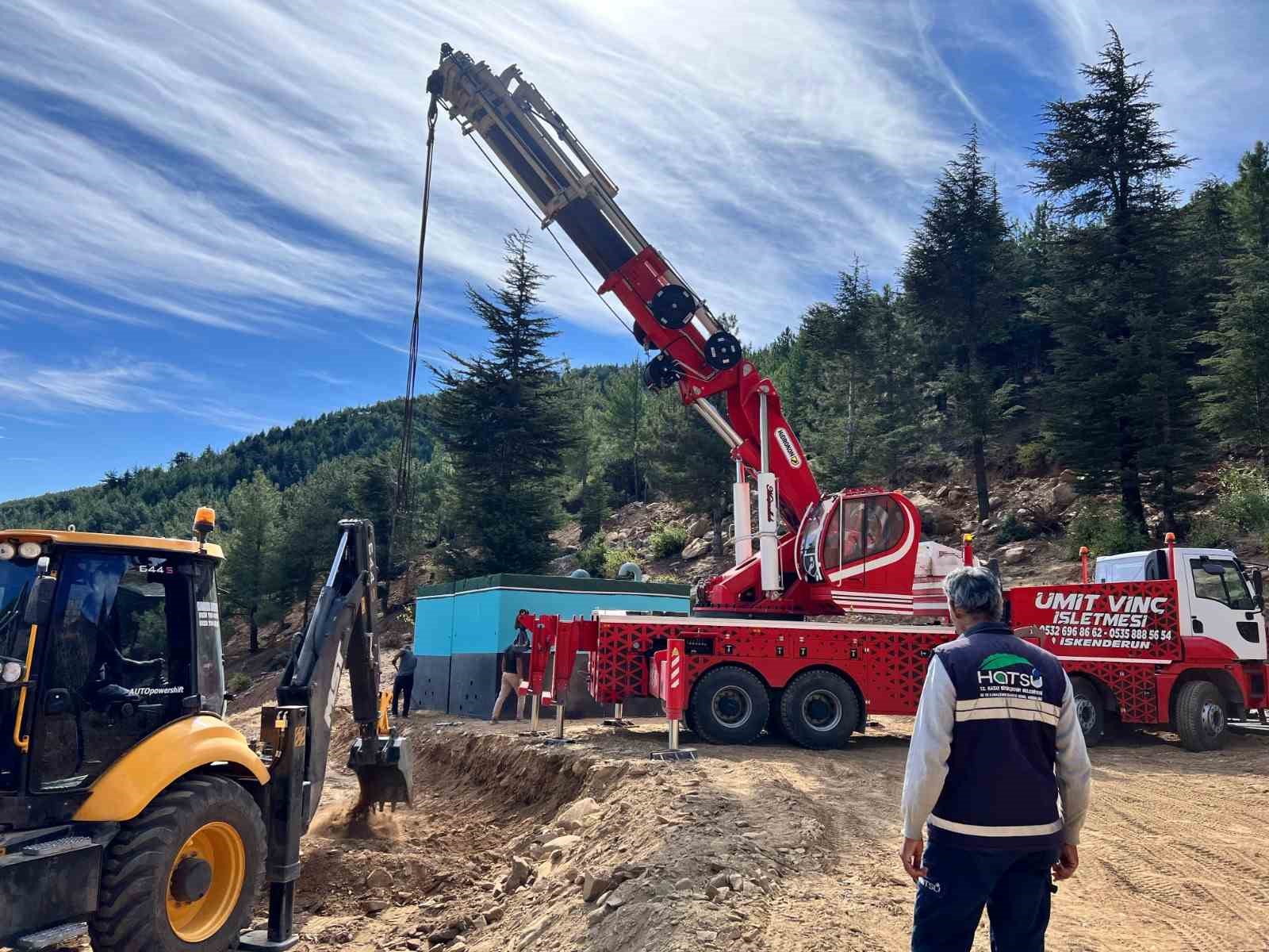 Hassa’da depremde zarar gören su depoları yenileniyor